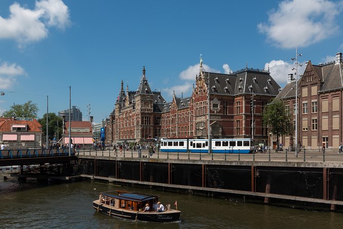 3 Hour Amsterdam Private Guide Walking Tour With an Amsterdam Born Raised Guide - Highlights of Amsterdams Nieuwmarkt