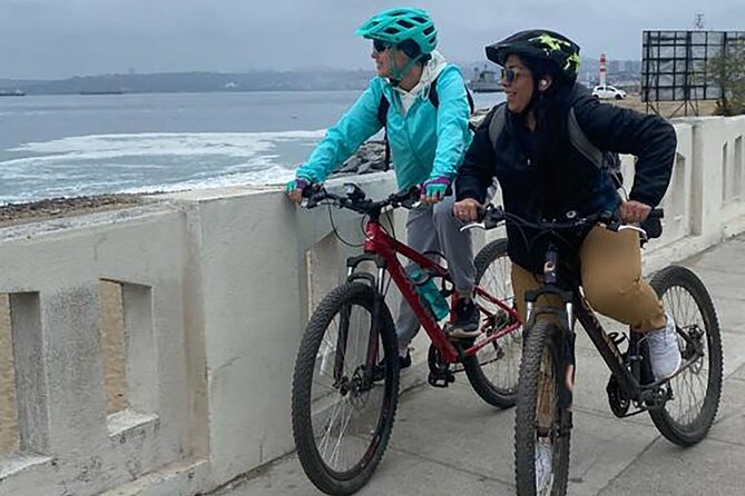 3-Hour Bike Tour Along the Coast of Viña Del Mar and Valparaíso