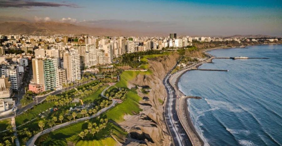 360° Panoramic Bus in Lima | History, Art |