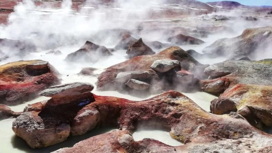 3D and 2N Tour Salar Uyuni Ending in Atacama Chile