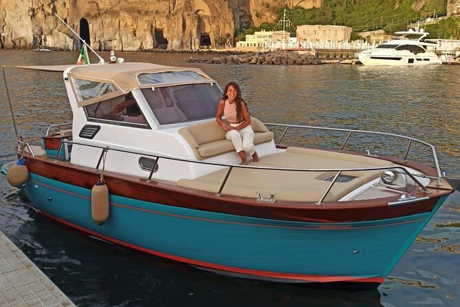 4-Hour Private Sunset Boat Tour of Sorrento