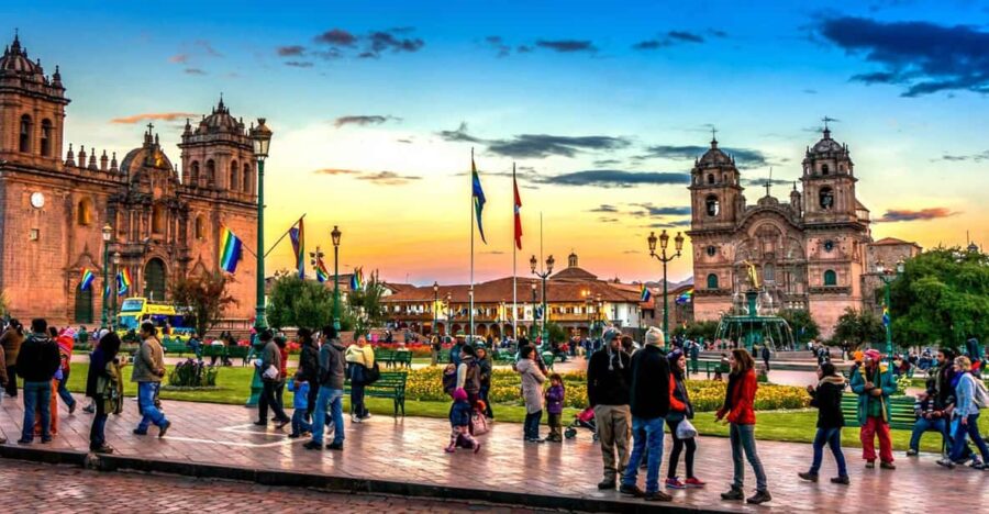 5D: SKYLODGE, City Tour Cusco and Trip to Machu Picchu