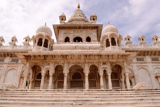 6 Days Jaipur, Jodhpur & Udaipur Tour With Hotels & Lunch