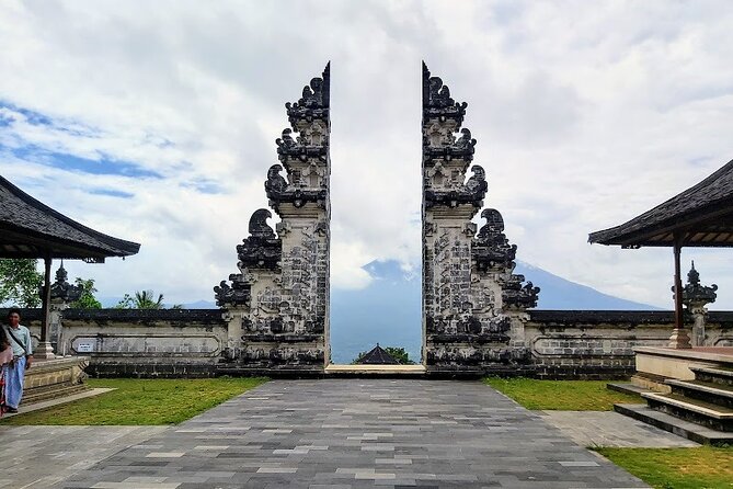 6 Days Package Tour Visit Various Very Beautiful Tourist in Bali