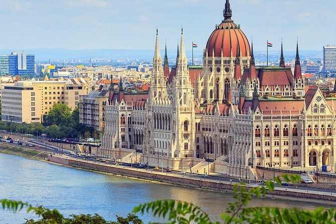 6 Hours Private City Tour of Budapest With Winetasting and Danube Evening Cruise - Overview of the Tour