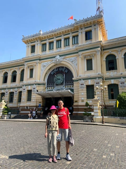A Half-Day Saigon Highlights Tour by Local Guide