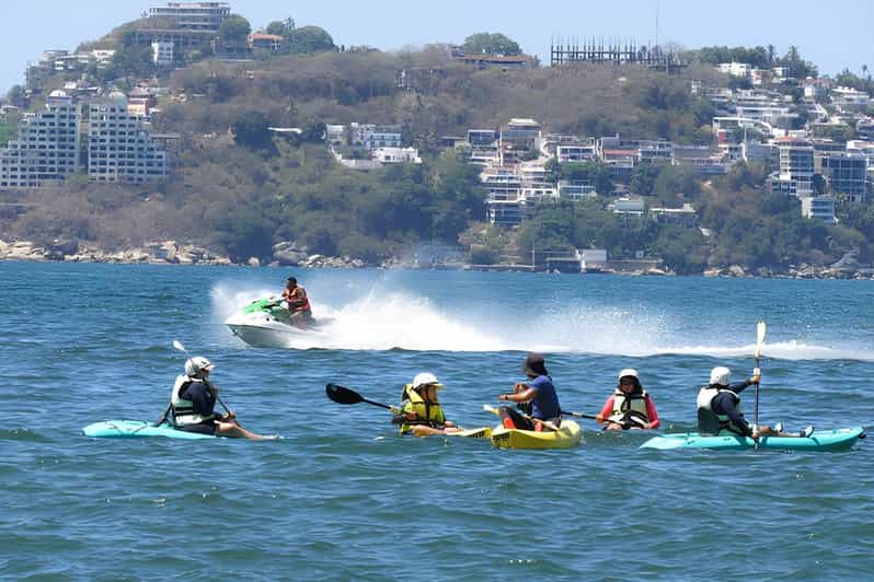 Acapulco: Kayak to El Morro Islet