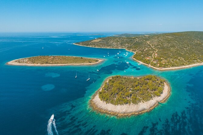 Adriatica Tour ( Blue Lagoon and Solta) From Trogir or Split