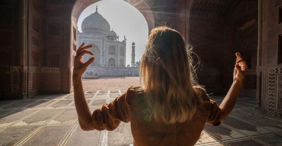 Agra: Private Full Day Guided City Tour