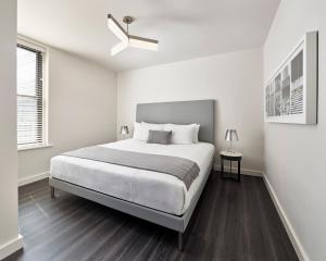 AKA Times Square - Property Overview and Location