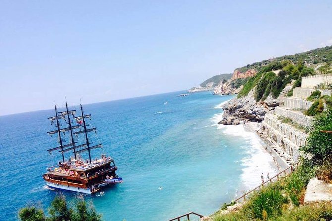 Alanya Catamaran Boat Tour With Sunbathing Swimming & Snorkelling