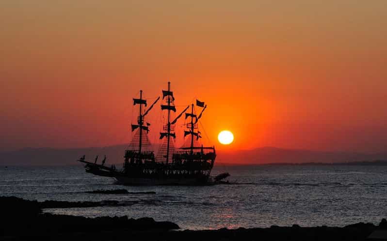 Alanya Optional Alcoholic Sunset Boat Cruise and Foam Party