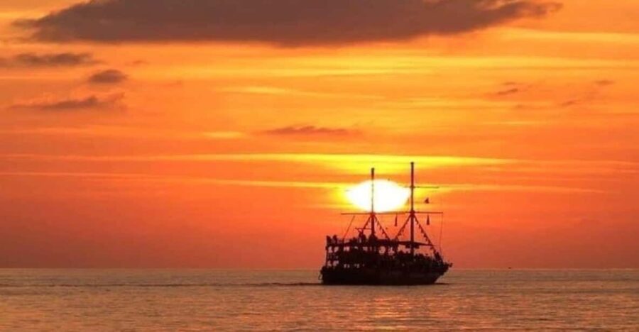 Alanya Sunset Boat: A Dazzling Evening Cruise