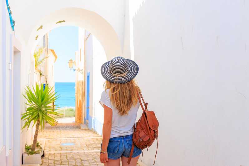 Albufeira: Beach, Old Town & Falesia Electric Tuk Tuk Tour
