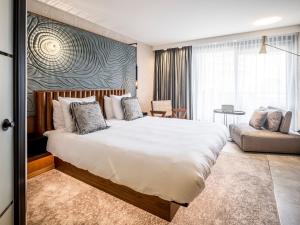 Alexander Hotel - Hotel Overview