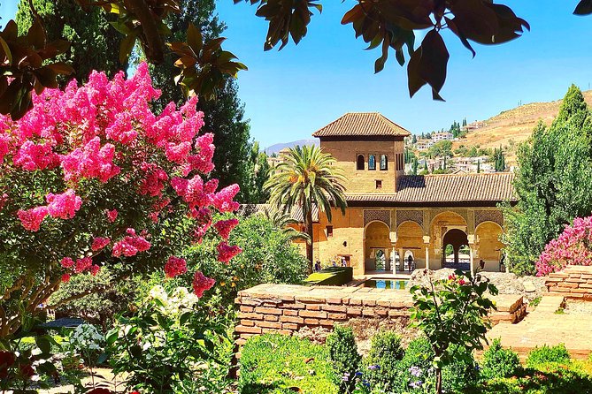 Alhambra Private Tour With Skip-The-Line-Tickets
