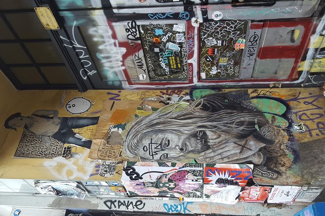 Alternative Tour, History off the Beaten Path
