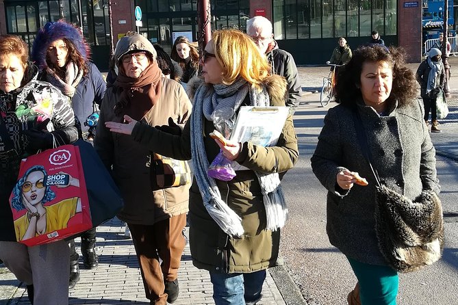 Amsterdam Walking Tour. All About History, Architecture, Traditions & Anecdotes.