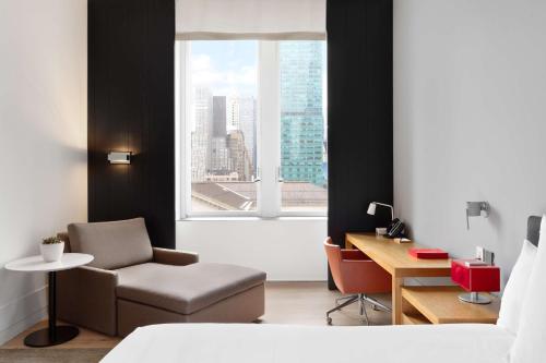 Andaz 5th Avenue, By Hyatt - Hotel Overview and Location