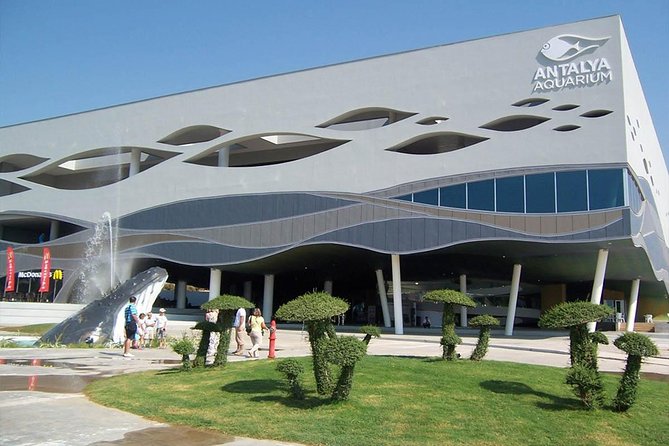 Antalya Tunnel Aquarium – Departure From Side