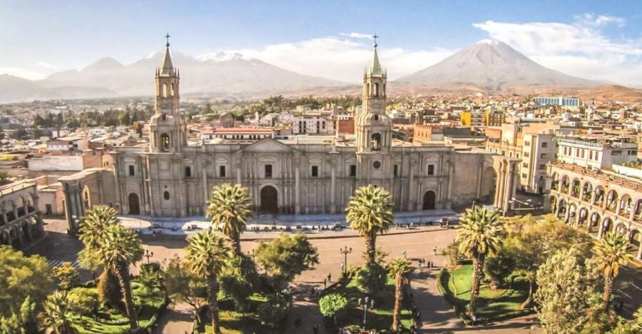 Arequipa: City Tour and Santa Catalina Monastery