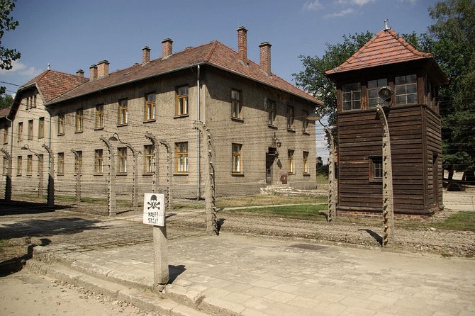 Auschwitz- Birkenau and Salt Mine in Wieliczka in One Day With Private Transport
