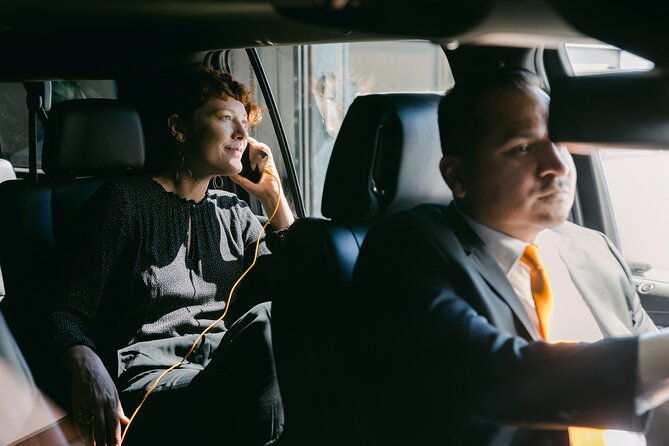 Austin Round Trip Chauffeur Driven Airport Transport - Service Overview