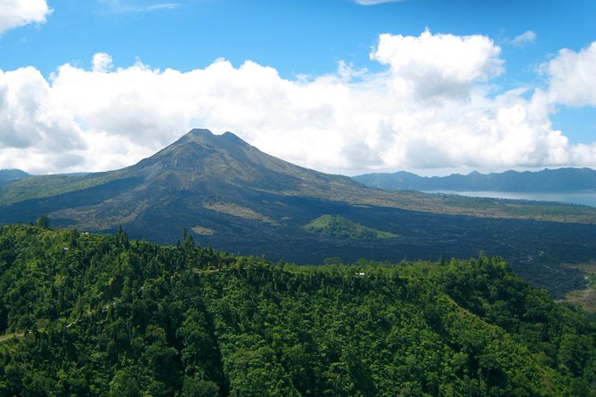 Bali Full Day Tours: Kintamani VOLCANO – Ubud – WATERFALL – TANAH LOT SUNSET