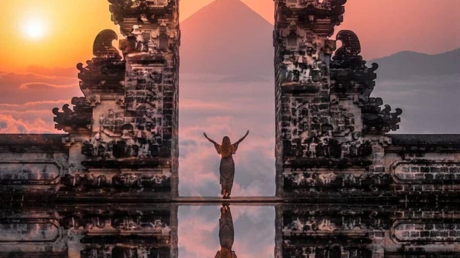 Bali: Lempuyang Temple and Tirta Gangga Water Palace Tour - Tour Overview