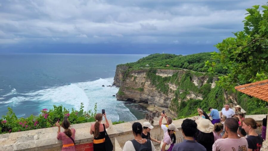 Bali Sunset: Kecak Dance, Uluwatu Temple & Seafood Dinner