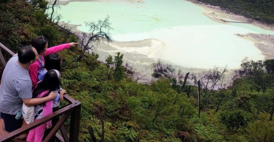 Bandung Kawah Putih and Rengganis Crater Private Day Tour - Tour Overview and Pricing