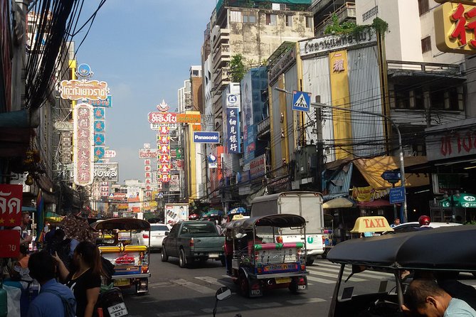 Bangkok Tour by Foot, Tuk-Tuk, and Riverboat