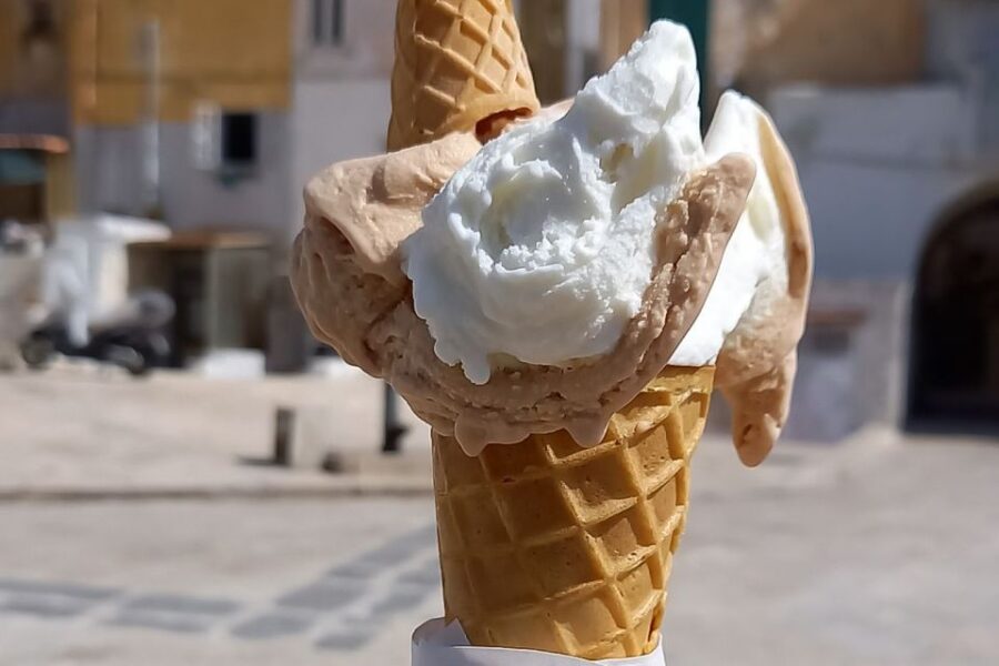 Bari: Italian Street Food Tour With Tastings and Drinks