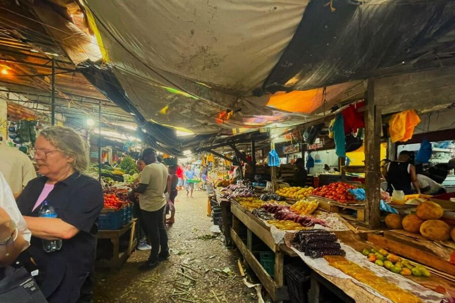 Bazurto Market Adventure: Tour in Cartagena - Tour Overview
