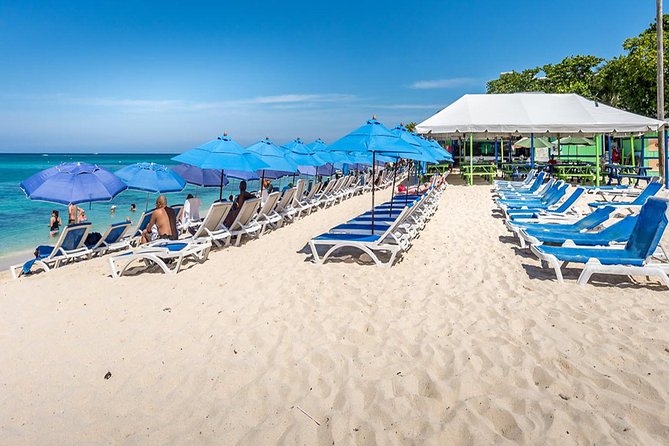 Beach Break at Seven Mile Beach in Grand Cayman