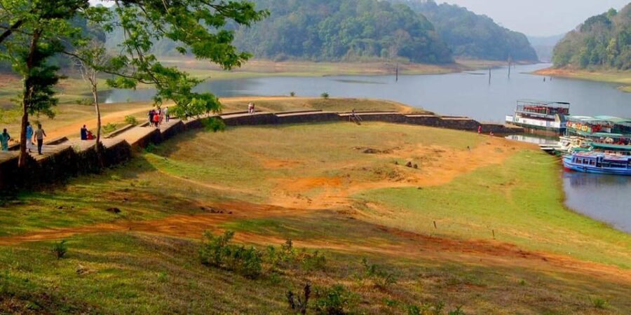 Beauty of Nature, Cochin With Periyar Wildlife Tour(04 Days)
