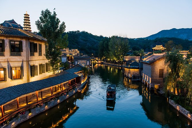 Beijing Great Wall and Guibei Water Town Tour With 1 Night View Room Hotel