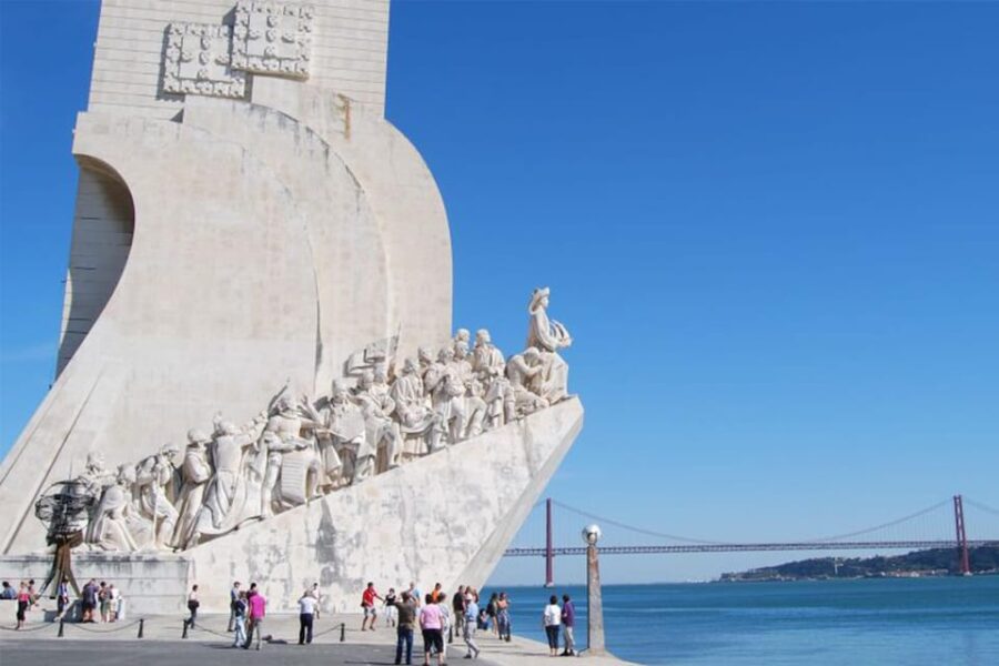 Belem: 3-HOUR Guided Tuk Tuk Tour in Historic BELEM