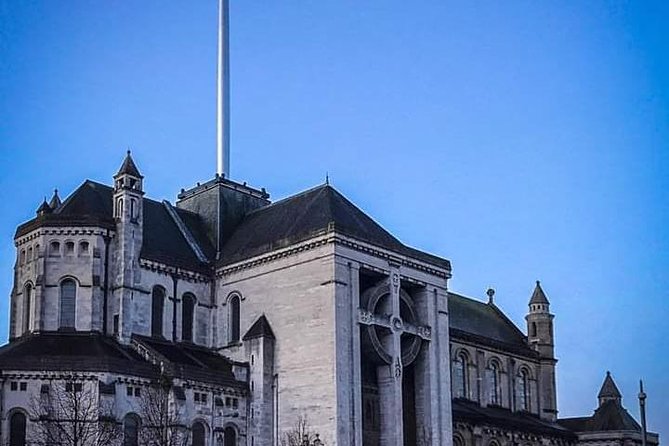 Belfast Official Private City Small Group Tour