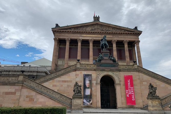 Berlin City Center The History of Berlin Guided Walking Tour – Private Tour
