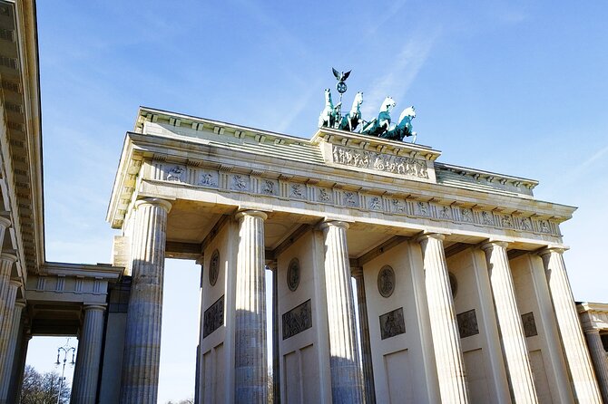 Berlin: Private Highlights Walking Tour With Local Guide and Hotel Pickup