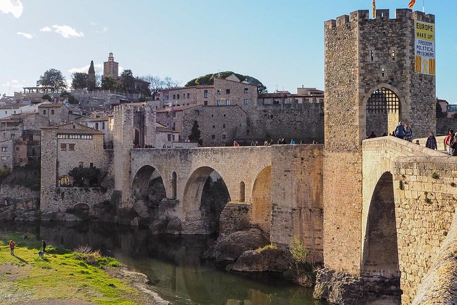 Besalú, Banyoles Lake & Volcanic Castellfollit From Girona