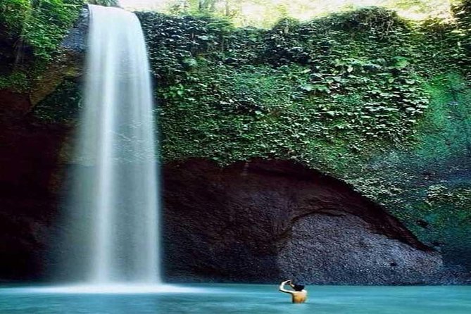 Best Tour:Bali Penglipuran Traditional Village,Tukad Cepung&Tibumana Waterfall