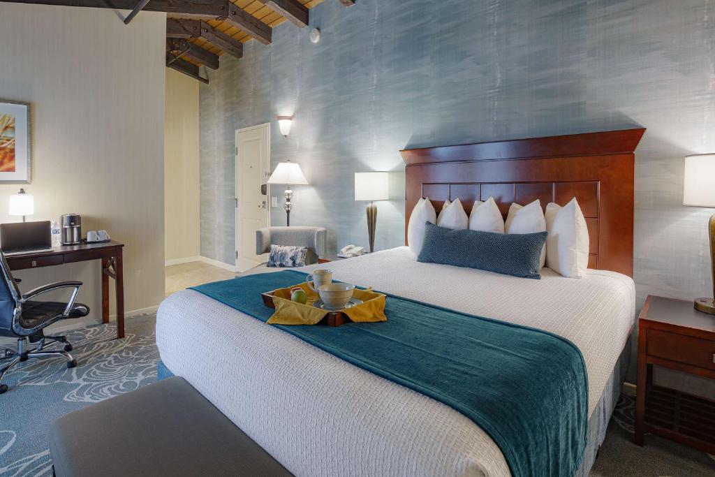Best Western Plus Carpinteria Inn - Overview and Location