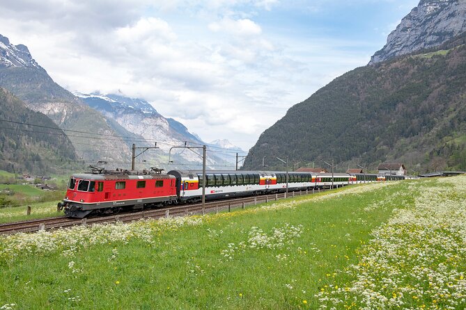 Between Lakes and Alps I 7-Day Guided Tour With Accommodation in Switzerland - Tour Overview and Highlights
