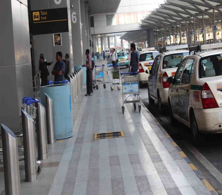 Bhubaneswar: Airport to Hotel Private Transport Service