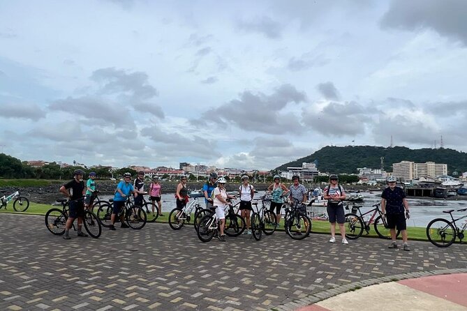 Bike Tour in Old City and Panama City With Local Markets - Tour Overview
