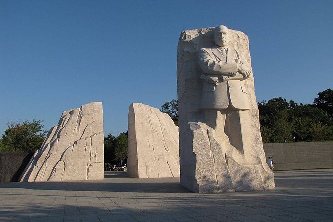Blossoming Friendship: A Self-Guided Audio Tour of Washington D.C.'s Tidal Basin - Discovering the Tidal Basin