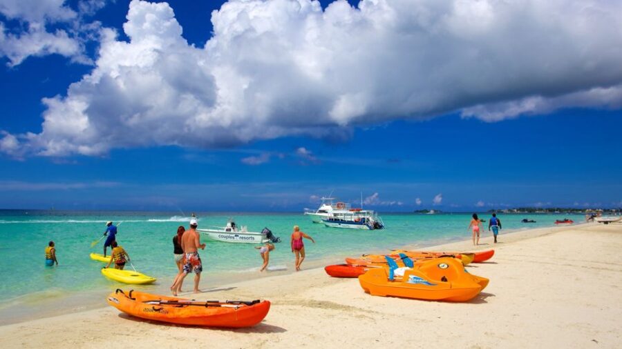 Blue Hole Mineral Spring, Rick’s Cafe & 7 Miles Beach Tour