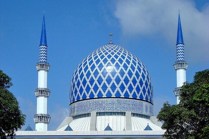 Blue Mosque And Batu Caves Tour